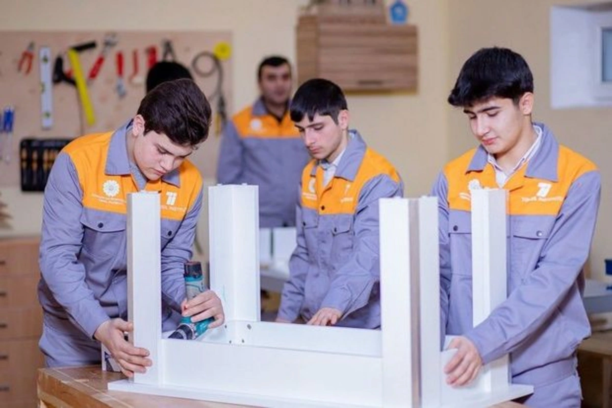 Peşə məktəblərində köçürülmə və bərpa&nbsp;BAŞLADI
