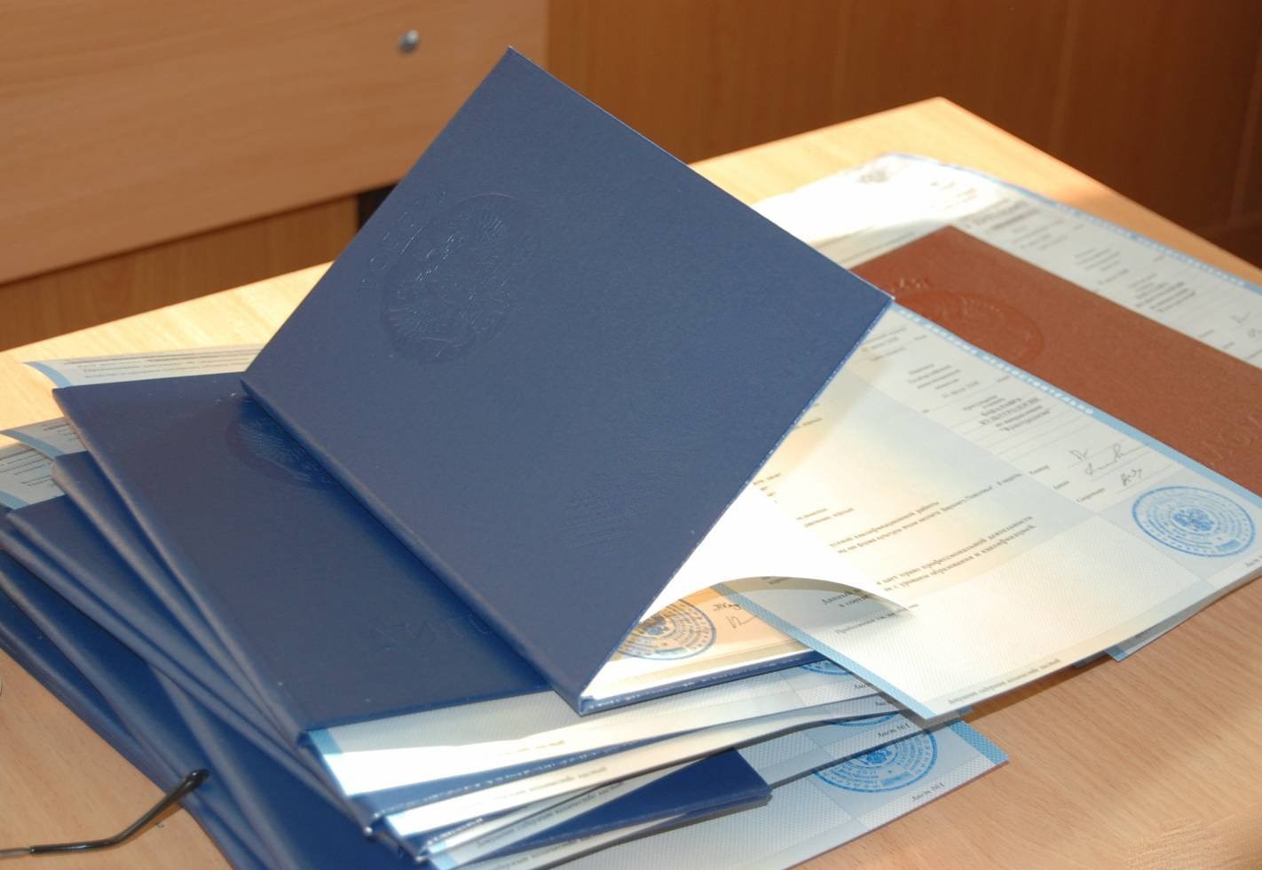 Xarici dil üzrə fəlsəfə doktoru imtahanından keçənlərə şəhadətnamə verilir