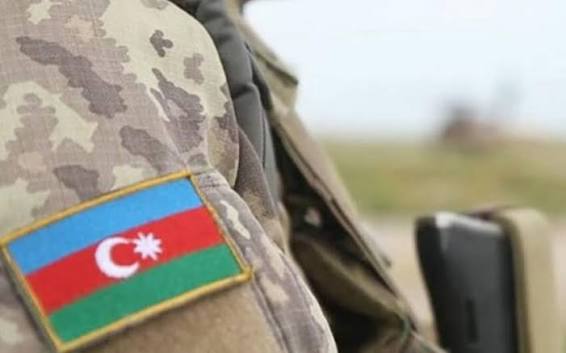 Magistratura və doktoranturanı bitirən zabitlər rütbəni 1 il tez alacaqlar