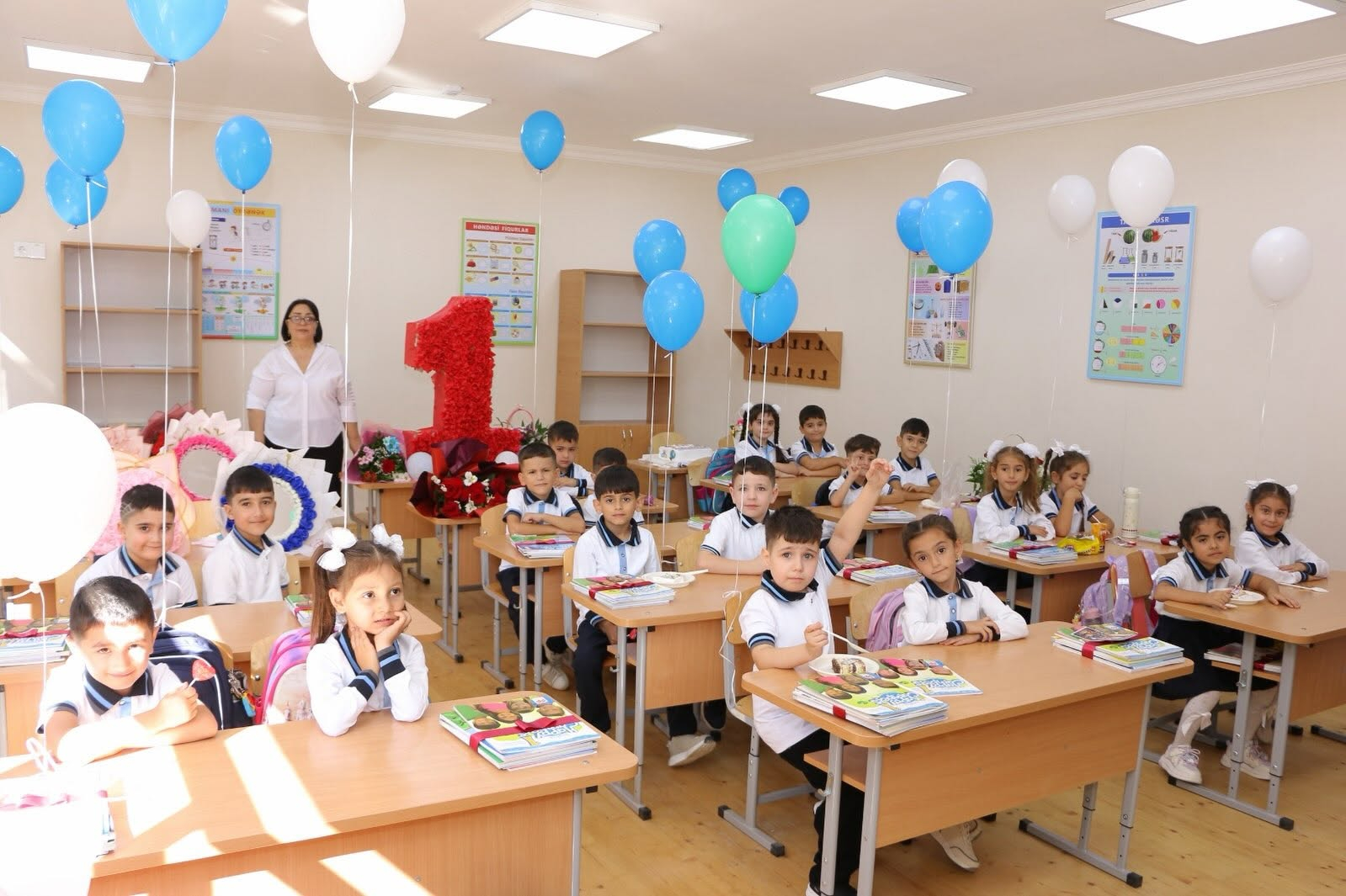 Məktəbə gedəcək şagirdlərin sayı sürətlə azalır: rəqəmlər nə deyir?