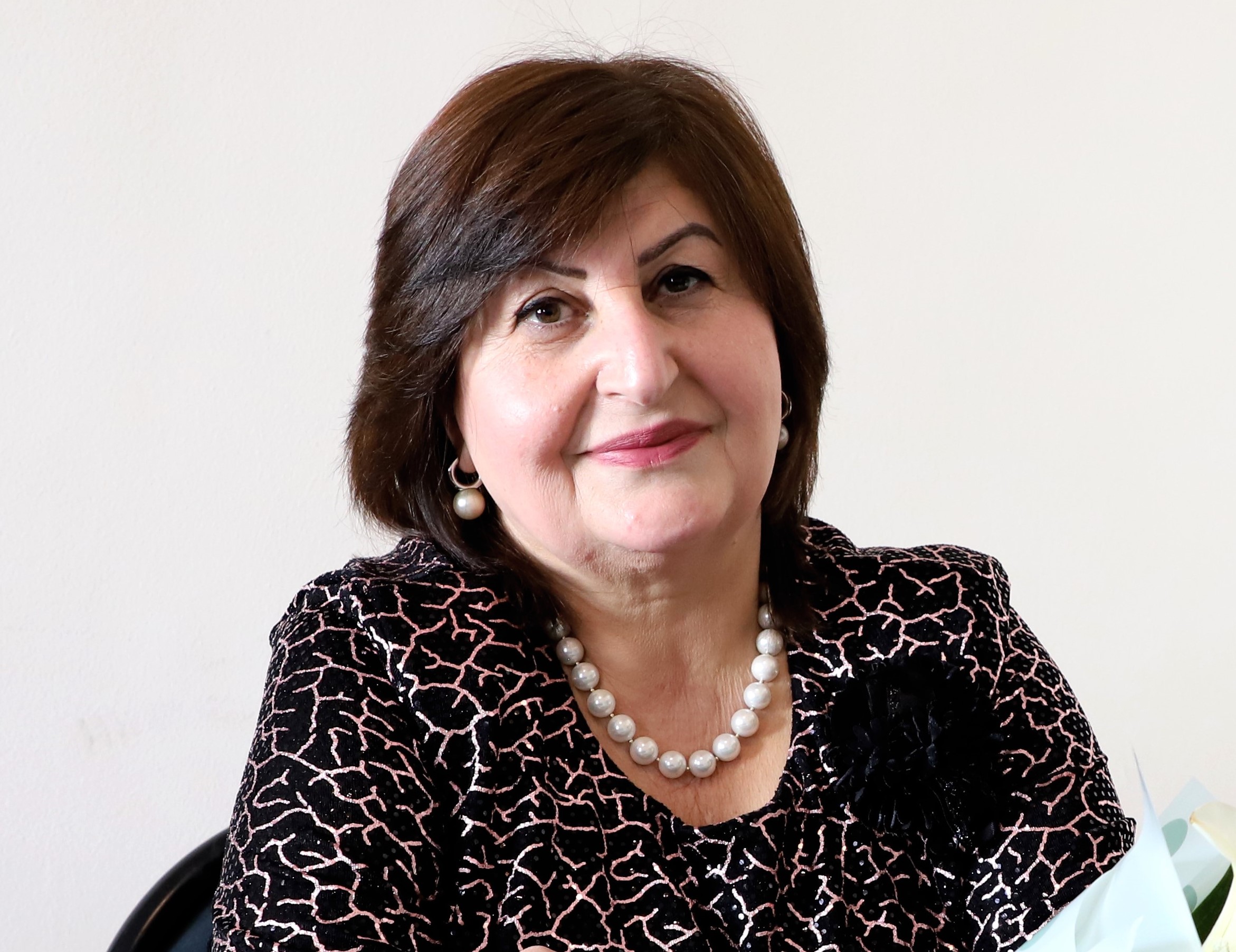 Mətbuat xidməti rəhbərinin yeni monoqrafiyası çap olunub