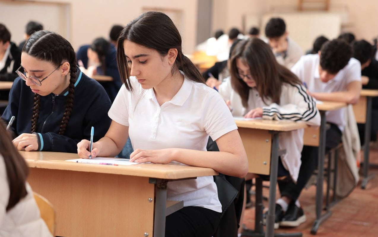 Buraxılış imtahanları yenilənməlidir: Azərbaycan tarixi ilə bağlı TƏKLİF