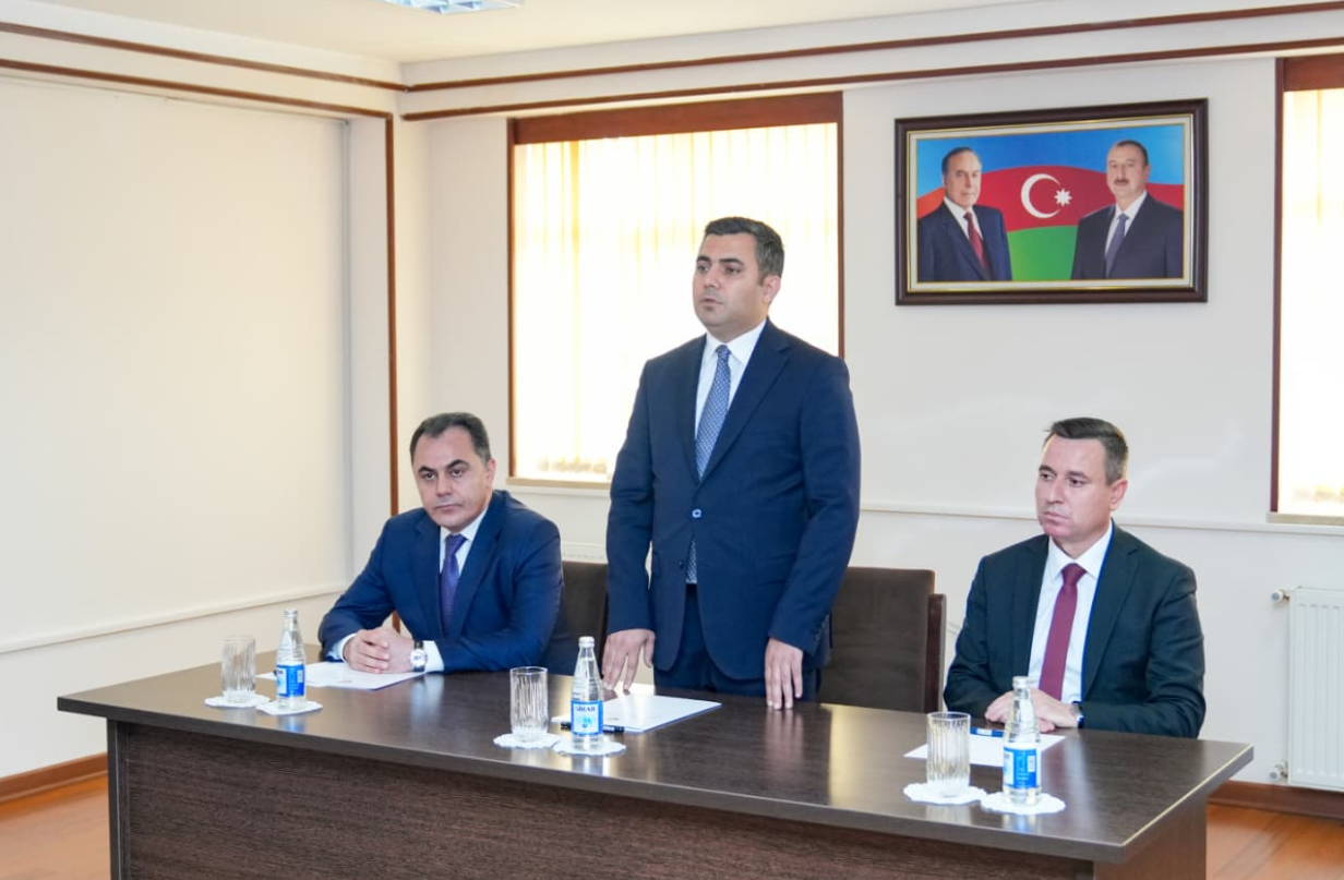 Təhsil naziri kollektivə təqdim olunub