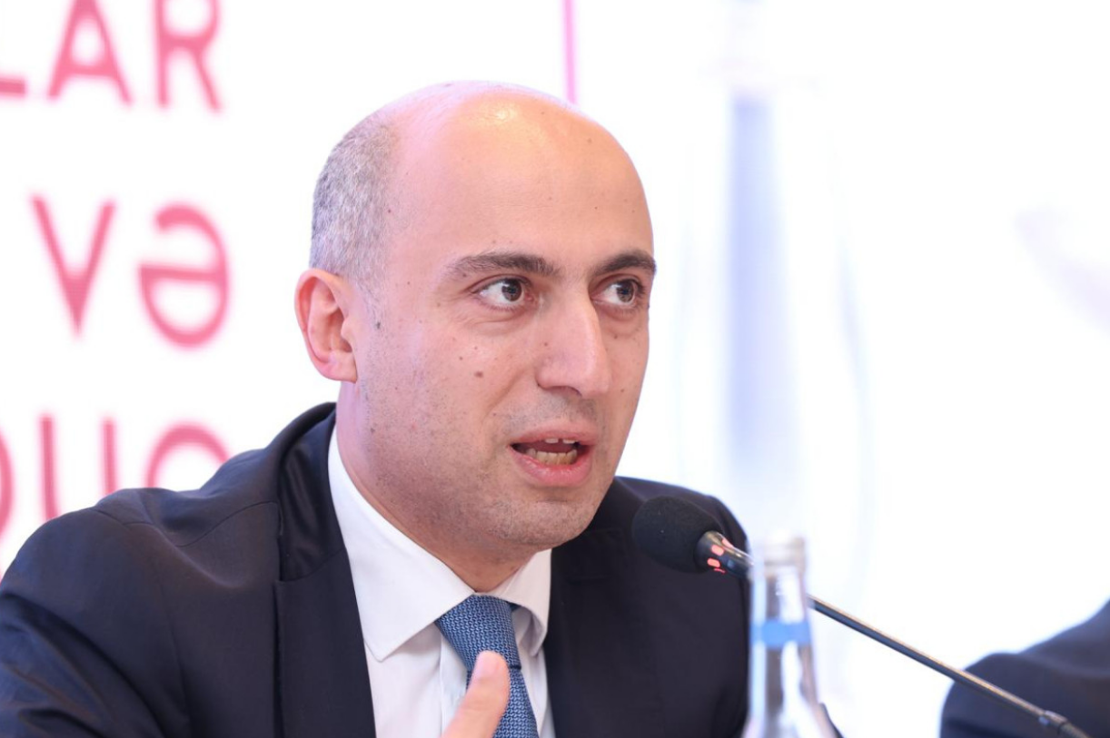 Cəmiyyətin 50 faizi belə şagirdlər haqqında müzakirə aparmır -&nbsp;&nbsp;Nazir