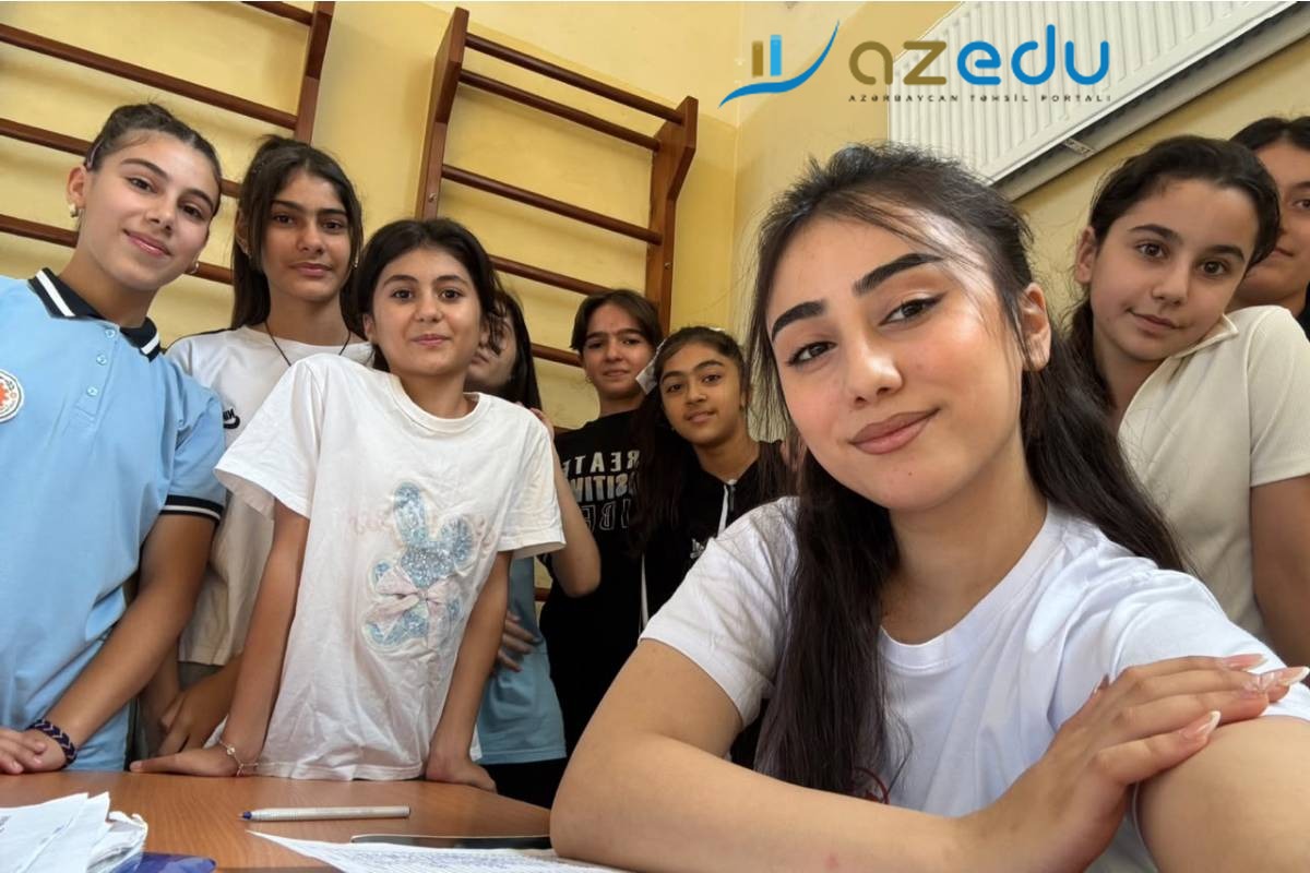 18 yaşından çalışan ən gənc müəllim:&nbsp;&ldquo;Uşaqlar məni şagird bilirdilər&rdquo; - MÜSAHİBƏ