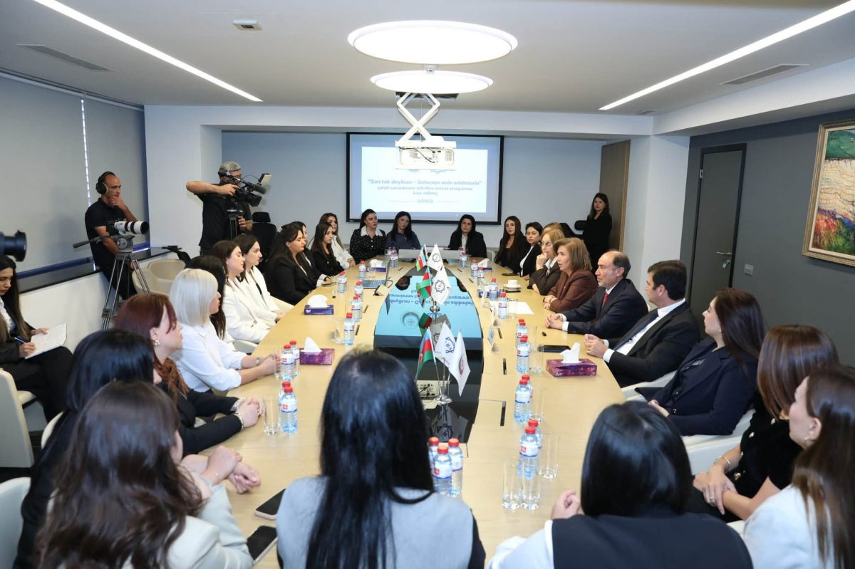 Şəhid xanımlarının təhsilinə dəstək proqramı çərçivəsində görüş