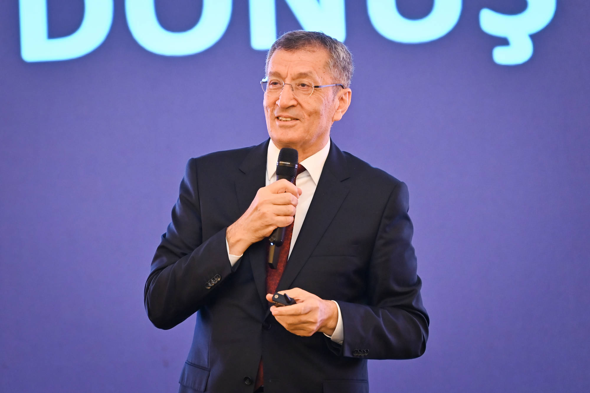 Bakıda professor Ziya Səlcuqun təhsil işçiləri üçün ustad dərsi keçirilib