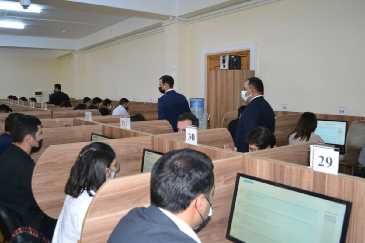 Prokurorluğa qəbul üzrə test imtahanı keçirilib