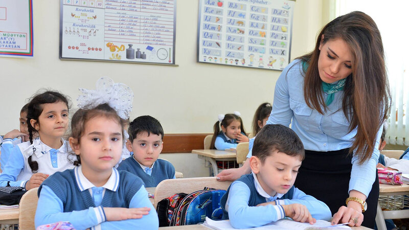 Məktəblərdə geyim formalarına dair monitorinqlər təşkil ediləcək