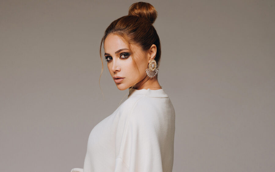 Azyaşlıya hicab bağladan valideynlərdir -&nbsp;Nigar Camal