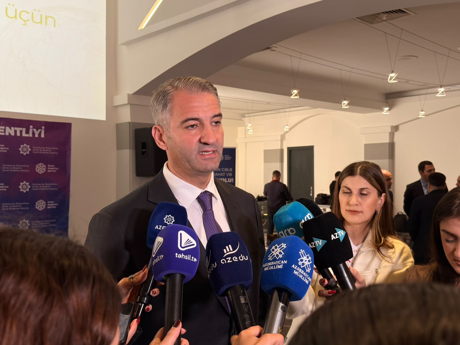 Dövlət Proqramı ilə xaricdə təhsil alan 700-dən çox məzun var