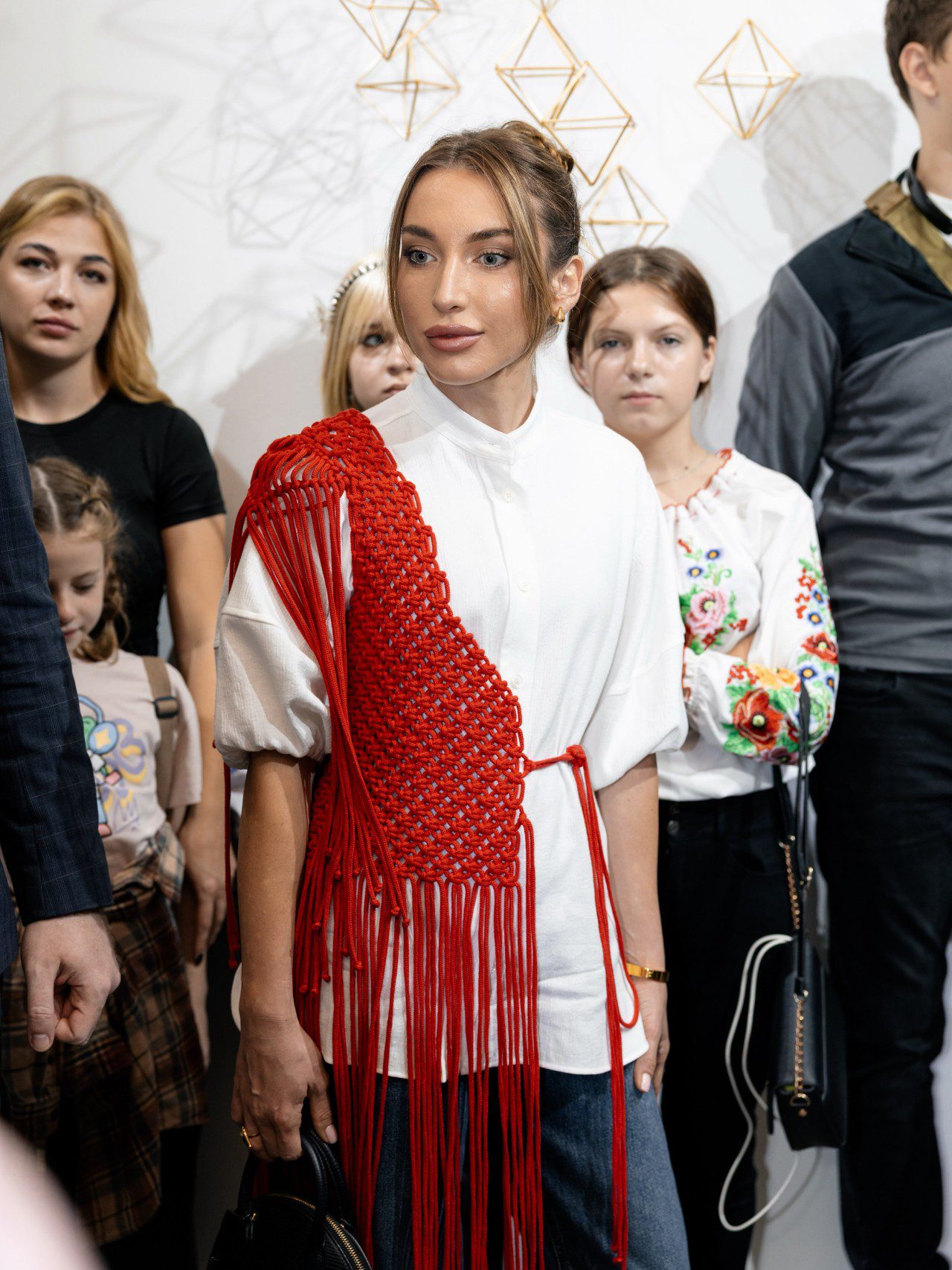 Alyona Əliyeva ukraynalı uşaqlarla - FOTO