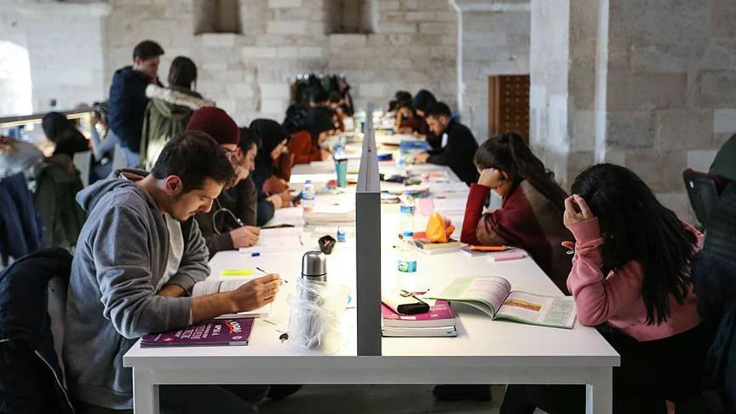 Türkiyədə universitetlərlə bağlı dəyişiklik: Qəbul balı əsas götürüləcək