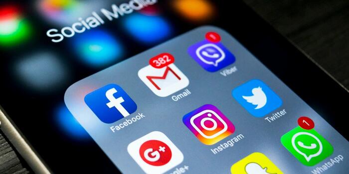 &ldquo;TikTok&rdquo;, &ldquo;Instagram&rdquo; və &ldquo;Snapchat&rdquo;a yaş məhdudiyyəti gəlir